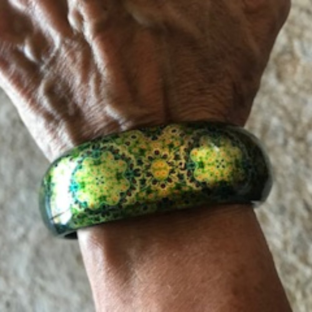 Multi colored bracelet